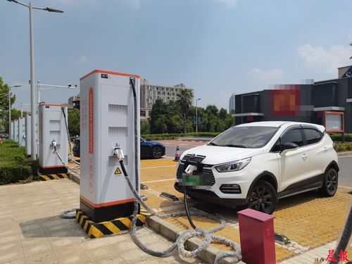 電動汽車充電將迎黃金發(fā)展期 江西3年新建3萬充電樁，助推設(shè)備研發(fā)創(chuàng)新